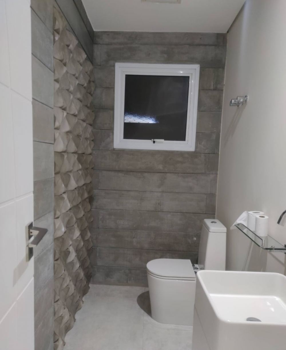 Casa em Condomínio Valville 01 Alphaville