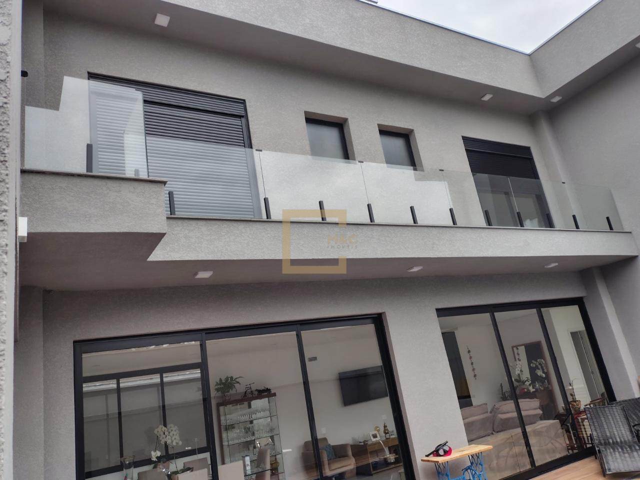 Casa em Condomínio Valville 01  