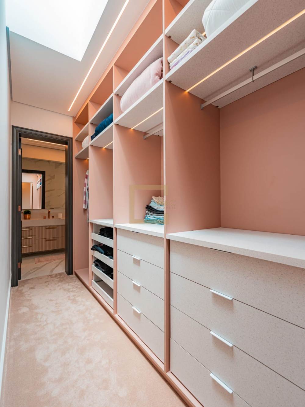 Casa em Condomínio Genesis 01 Alphaville 