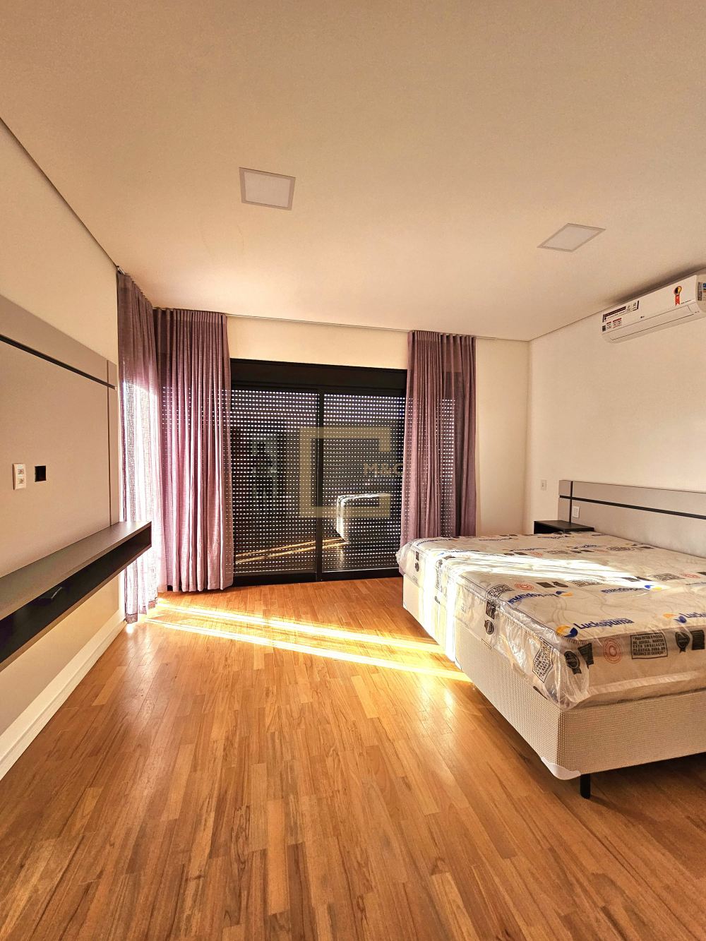 Casa em Condomínio Genesis 02 Alphaville 