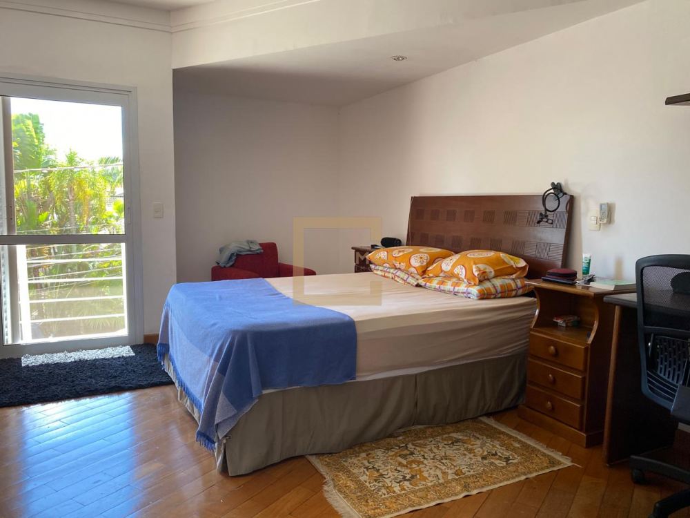 Casa em Condomínio Alphaville 01 Alphaville